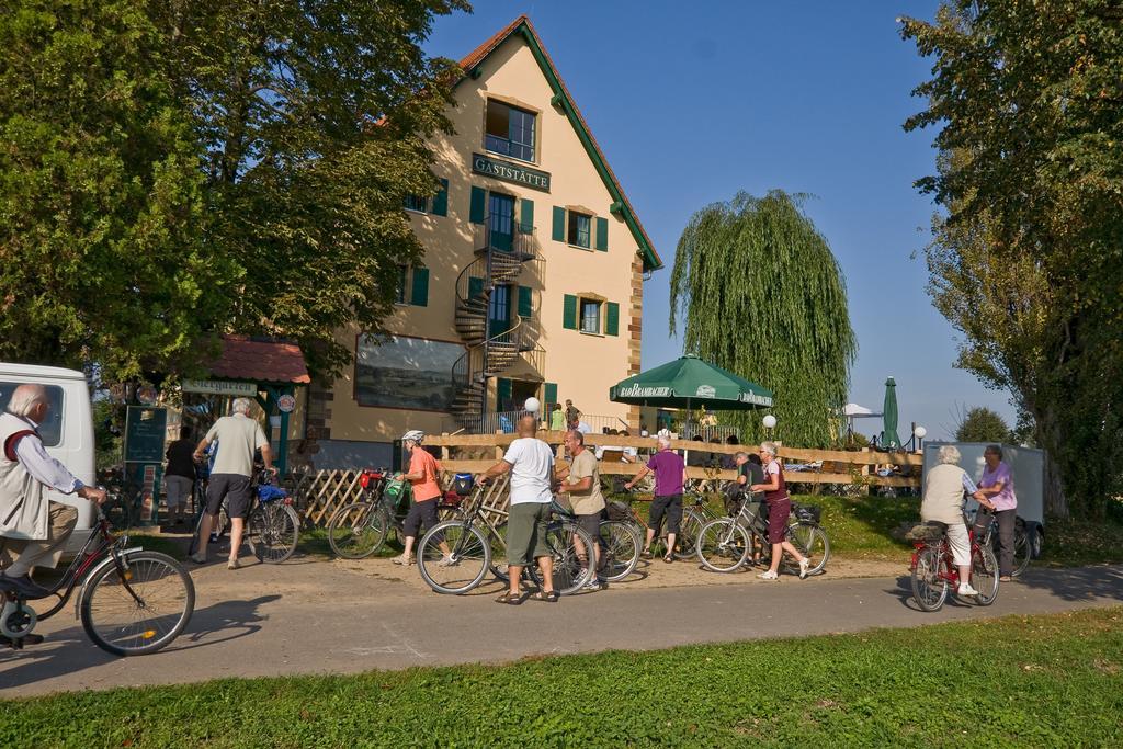 Gastwirtschaft & Hotel Hallescher Anger Наумбург Экстерьер фото